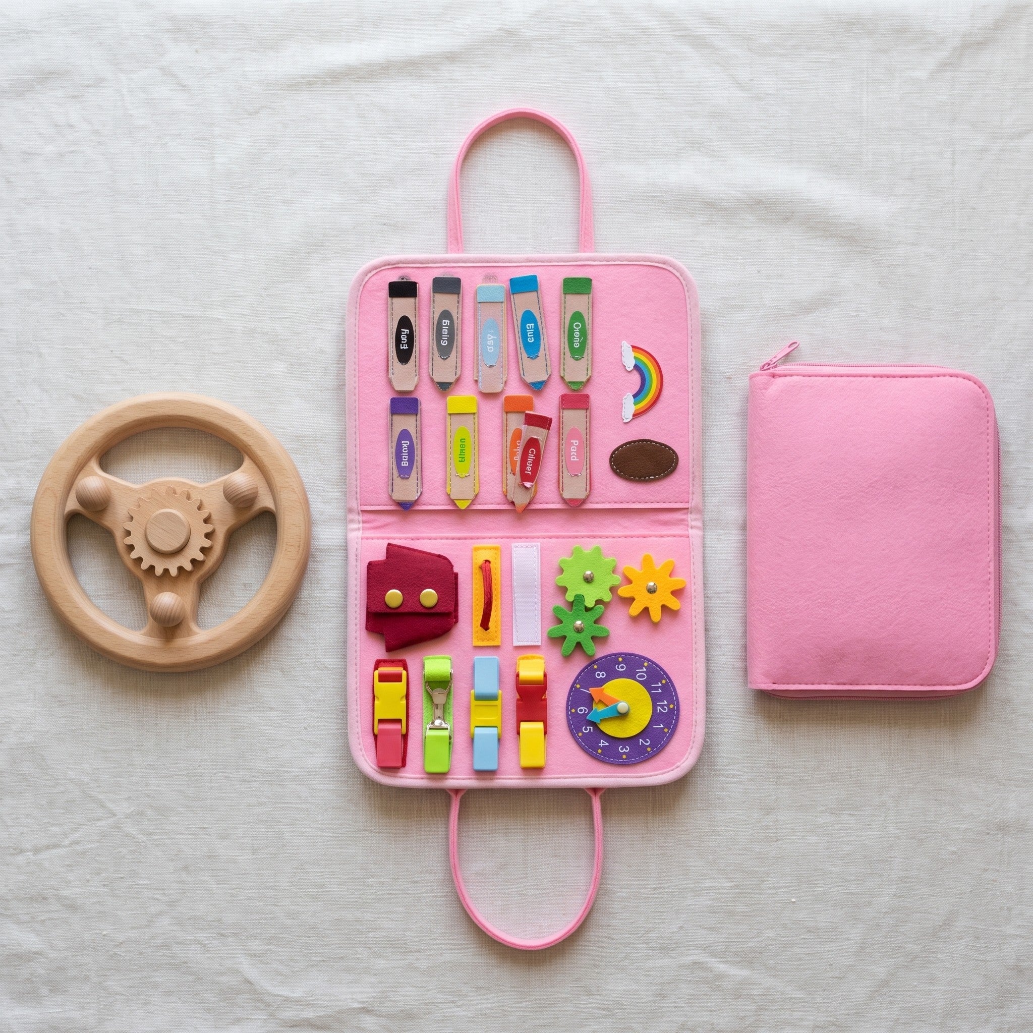 Le Coffret Éveil Miloubo : busy board, volant Montessori et pochette